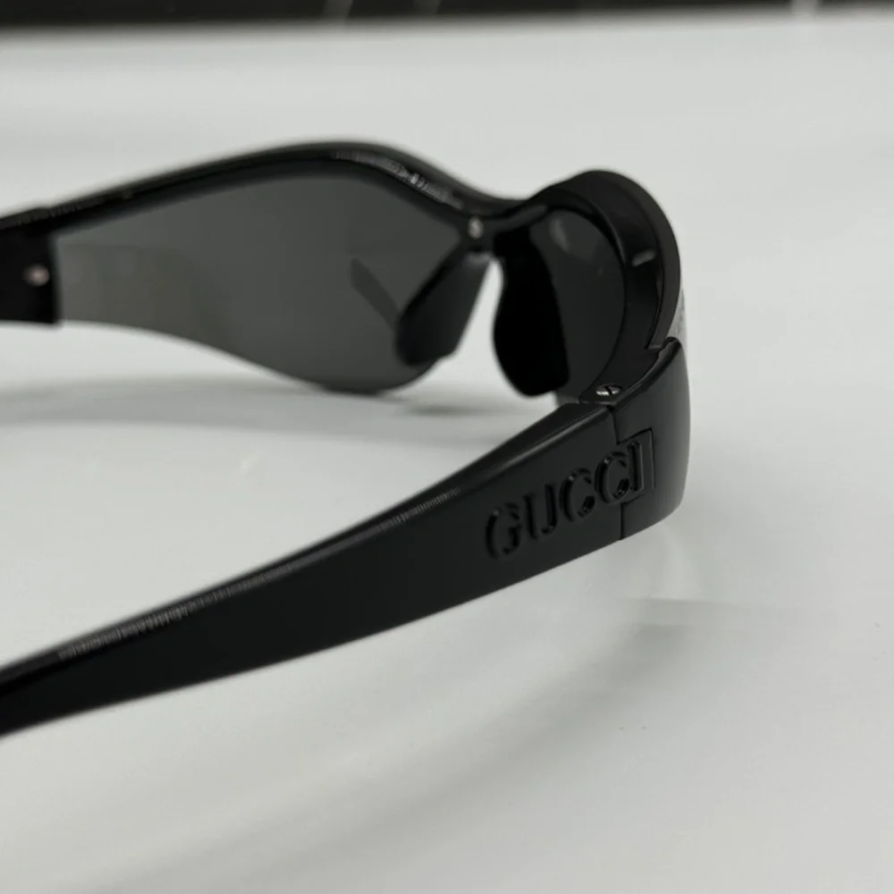 NEW GG1651S 001 GUCCI BLACK GREY GEOMETRIC UNISEX GUCCI SUNGLASSES